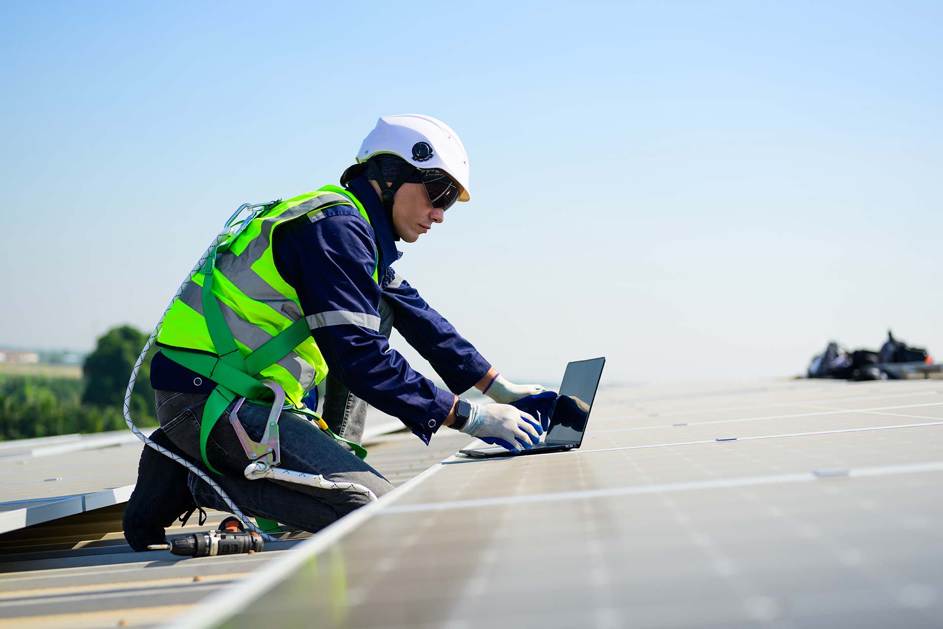 professional-engineer-technician-with-safety-helme-2023-02-21-22-56-43-utc